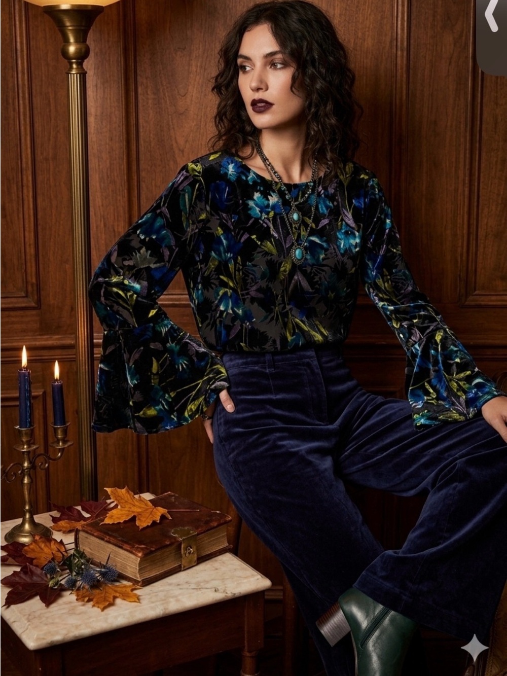 The Limited Vintage Y2K Velvet Burnout Bell Sleeve Floral Blouse NWT Small